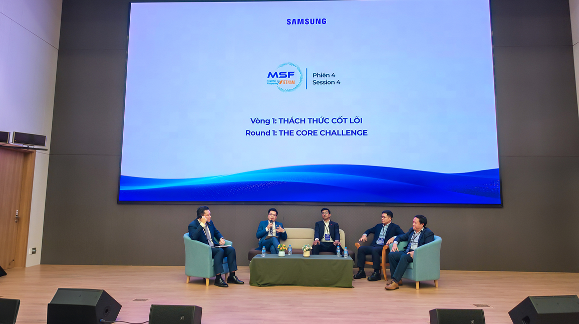 Panelists discuss building a sustainable industry ecosystem.